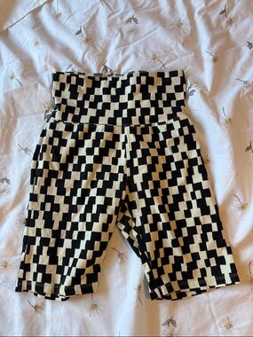 bp Black and Cream Geometric Bike Shorts